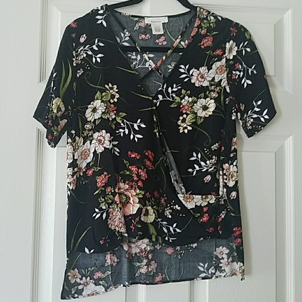 Light hi-lo top